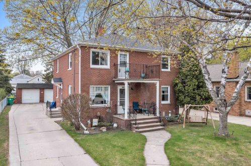 1109 Division St, Green Bay, WI 54303-3001