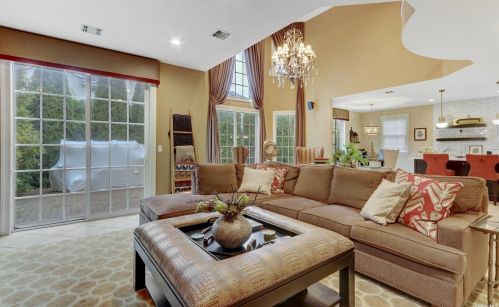 226 Altessa Blvd, Huntington Station, NY 11747-5202