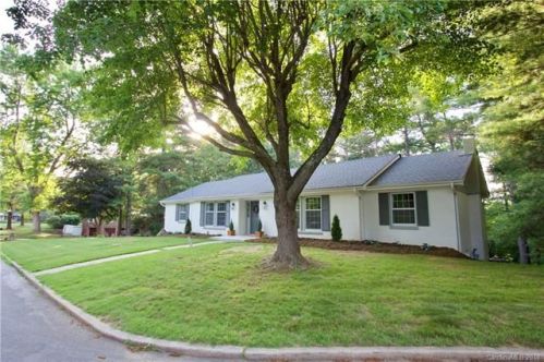 12 Blueberry Hill Rd, Asheville, NC 28804-1106