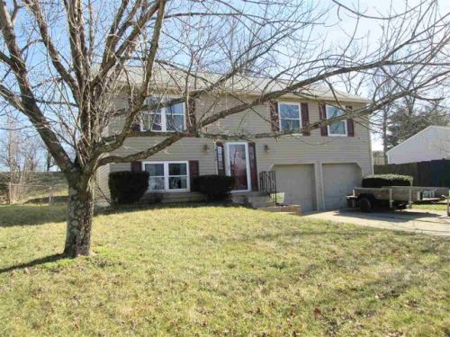 4108 Circlewood Dr, Covington, KY 41018-2852