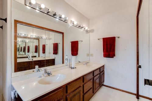 20 Valley Ln, Hastings MN  55033-3332 exterior