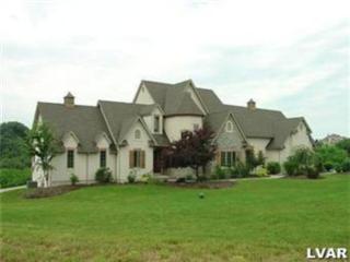 4118 Cambridge Ct, Schnecksville, PA 18078-3506