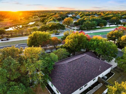 4300 Bremner Dr, Austin TX  78749-3641 exterior