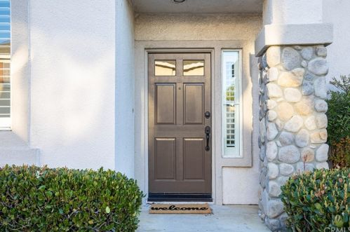 727 Siavohn Dr, Orange, CA 92869-2585