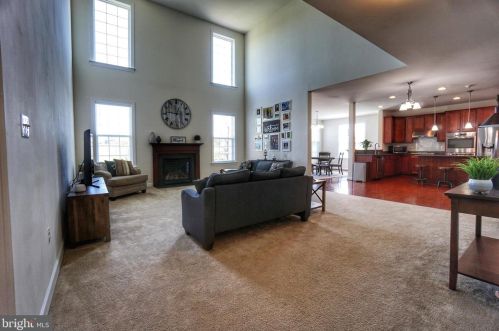 39068 Irish Corner Rd, Lovettsville VA  20180-2742 exterior