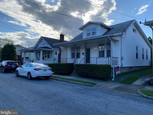 205 11th St, Rudytown, PA 17070-1618