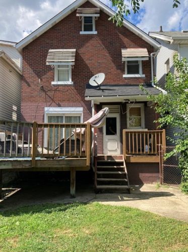 3206 Grover St, Mckeesport, PA 15132-5455