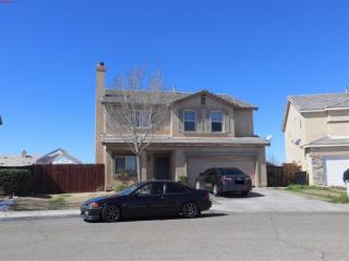 15270 Hallmark Ln, Victorville, CA 92394-7495