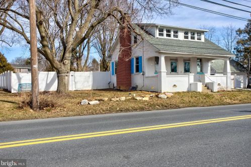 379 Roseville Rd, Lancaster, PA 17601-3840