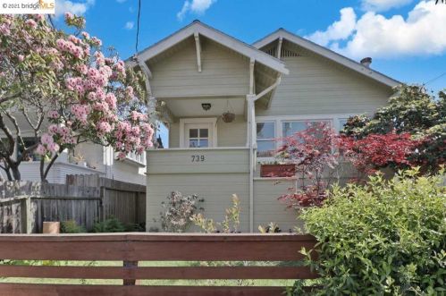 739 Alcatraz Ave, Oakland, CA 94609-1007