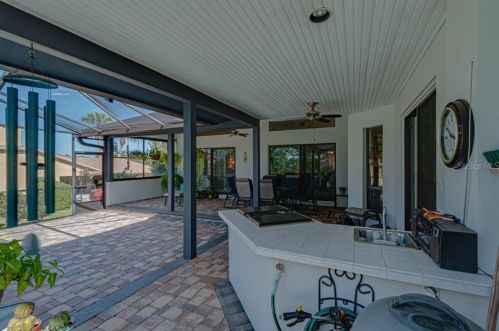 6017 Pier Pl Dr, Lakeland FL 33813-3786 exterior