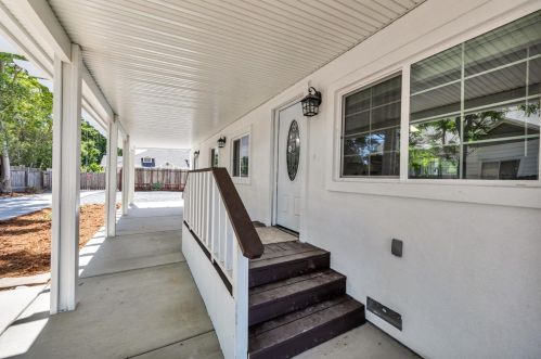 9644 Kent St, Elk Grove CA  95624-2436 exterior