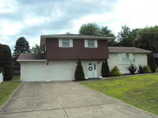 10 Beech Rd, Wilkes Barre, PA 18705-2216