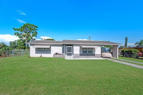 17 Alabama Rd, Lehigh Acres FL  33974-9461 exterior