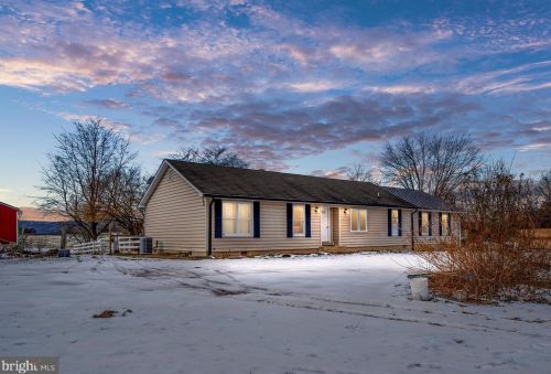 11811 Berlin Tpke, Lovettsville, VA 20180-1831