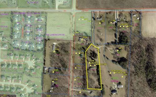 11195 Pineview Ln, Mount Vernon, OH 43050-9249