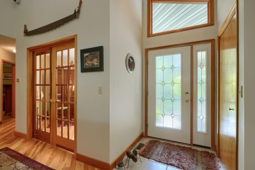 20096 Thompson Ridge Rd, Laurelville, OH 43135-9288