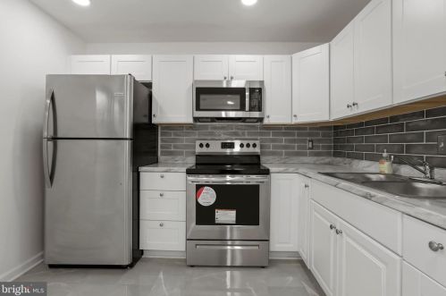 924 Bellows Ave, Fredericksburg VA  22405-1210 exterior