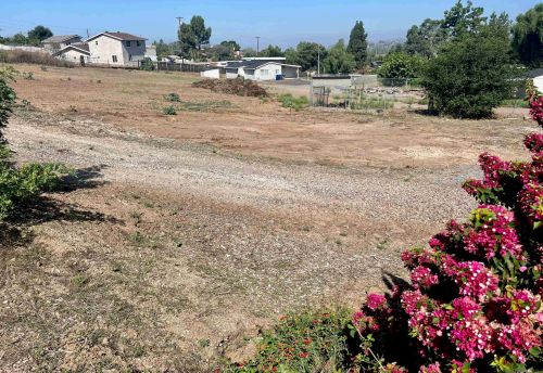 2297 Orch Ave, El Cajon CA  92019-2072 exterior