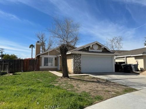 619 Clearwater Dr, Perris, CA 92571-3801