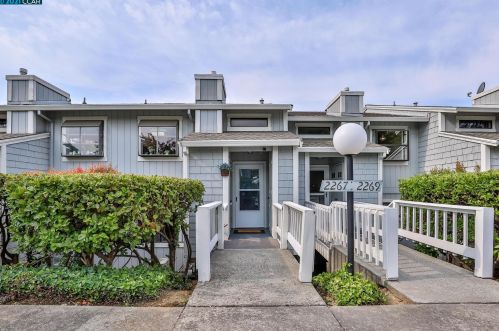 2267 Clearview Cir, Benicia, CA 94510-2063