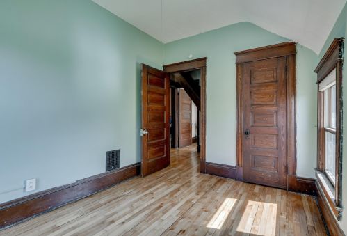 1663 Carroll Ave, Saint Paul MN  55104-5220 exterior