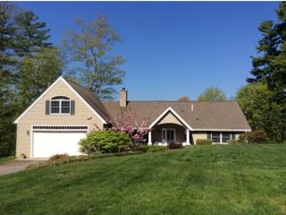 112 Lily Pond Rd, Somersworth, NH 03878-2029