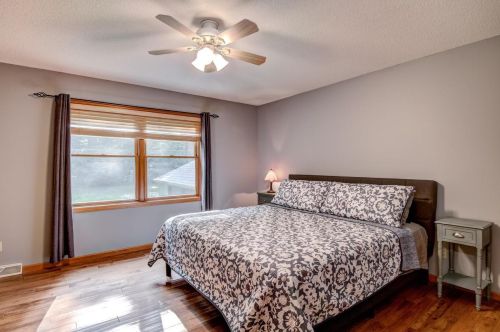 827 250th St, East Farmington WI  54020-4320 exterior