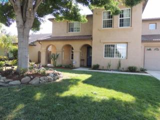 2321 Virmargo St, Visalia, CA 93292-1311