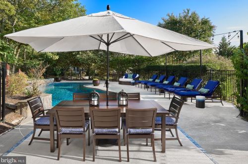 40280 Spectacular Bid Pl, Leesburg VA  20176-7173 exterior