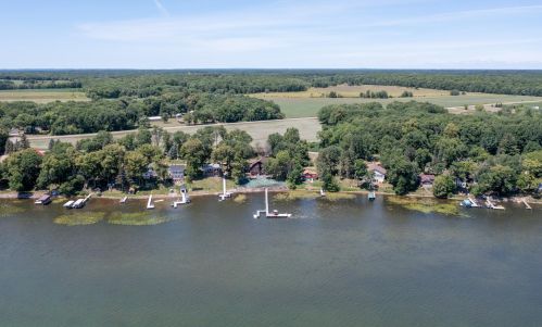 8784 Mogensen Shores Rd, Brainerd MN  56401-1384 exterior