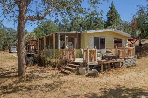 51655 Wildmint Ln, Orange Cove CA  93675-9693 exterior