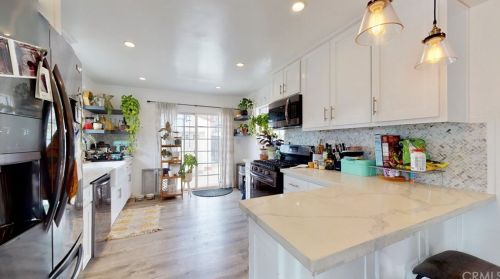 2655 Fashion Ave, Long Beach, CA 90810-3140