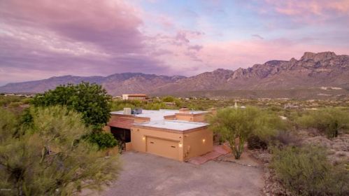 11402 1st Ave, Tucson, AZ 85737-9747