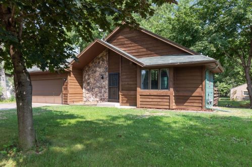 7675 Brigadoon Pl, Minneapolis, MN 55432-3671