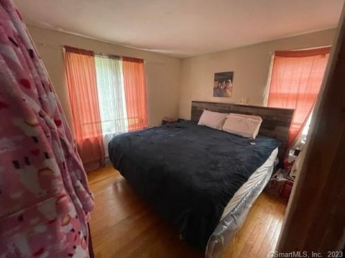88 Farrell Rd, Waterbury CT  06706-2328 exterior