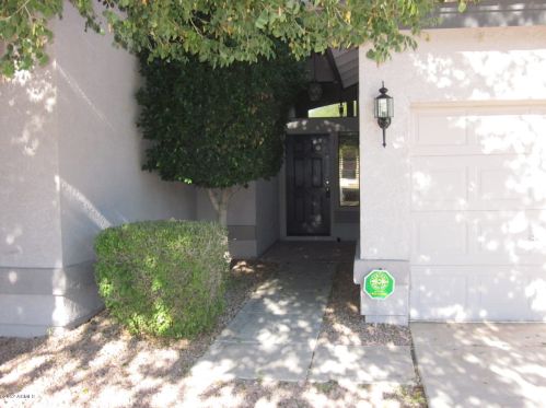 1033 Western Skies Dr, Gilbert, AZ 85296-3709