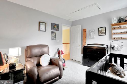 357 Locust Grove Dr, Purcellville VA  20132-3285 exterior