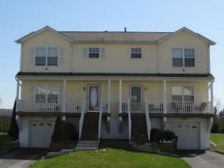 7 Alicia Ln, Warwick, NY 10990-4001