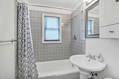 2614 Brookcliff Rd, Cayce-West Columbia SC  29033-4208 exterior