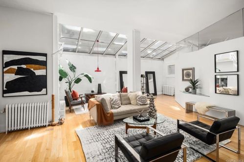 149 22nd St, New York, NY 10011-2401