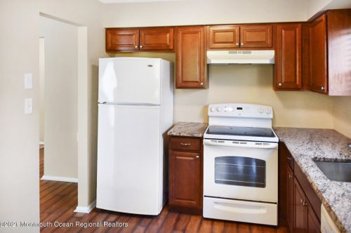 22 Phillips Rd, Bricktown NJ  08724-2441 exterior