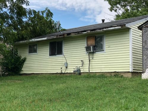 448 Marlena Dr, Wilmington OH  45177-2842 exterior