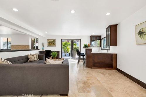 2340 Robinhood Pl, Orange CA  92867-1851 exterior