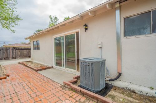 594 Sequoia St, San Bernardino CA  92407-3155 exterior