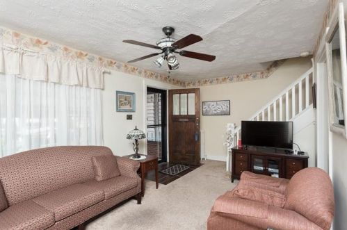 1127 Berkshire Ave, Pittsburgh, PA 15226-2220