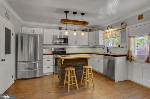 47 Cleversburg Rd, Lees Cross Roads PA  17257-9410 exterior