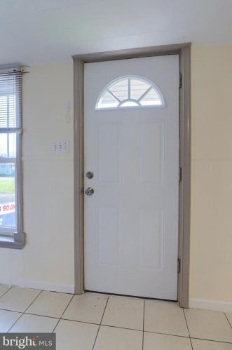 458 Hockersville Rd, Swatara, PA 17033-2078