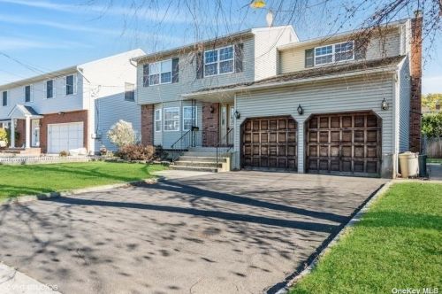 2157 Cypress St, North Wantagh, NY 11793-4214