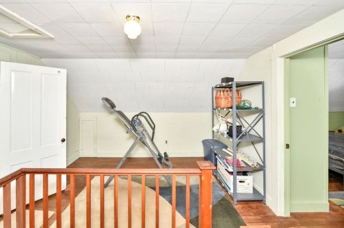 291 St, Dedham MA 02026-2044 exterior